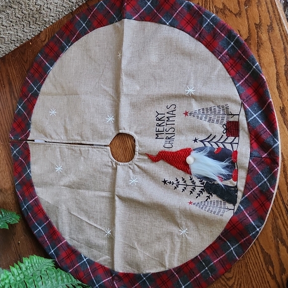 Burlap Mini Christmas Tree Skirt with Red Plaid Trim - Picture 2 of 9